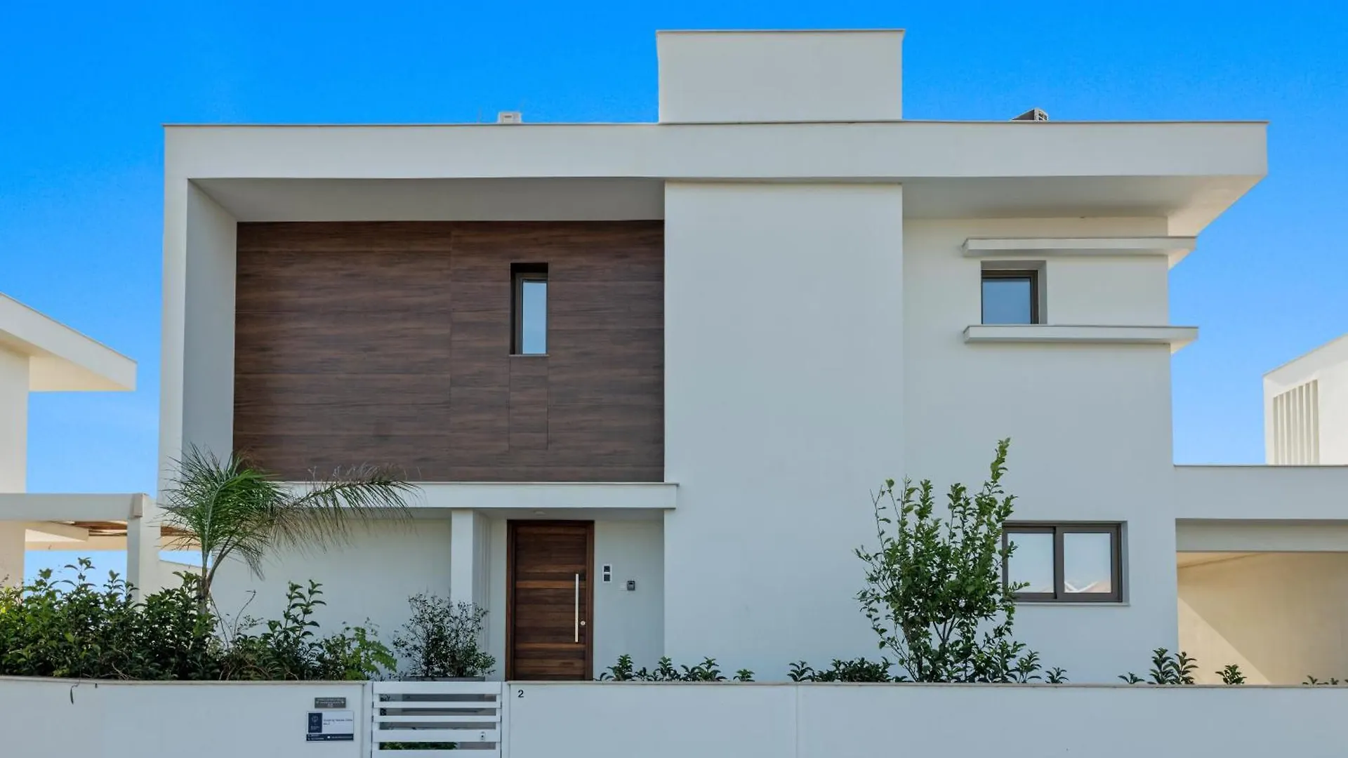 Serenity Waves Villa 2 Larnaka